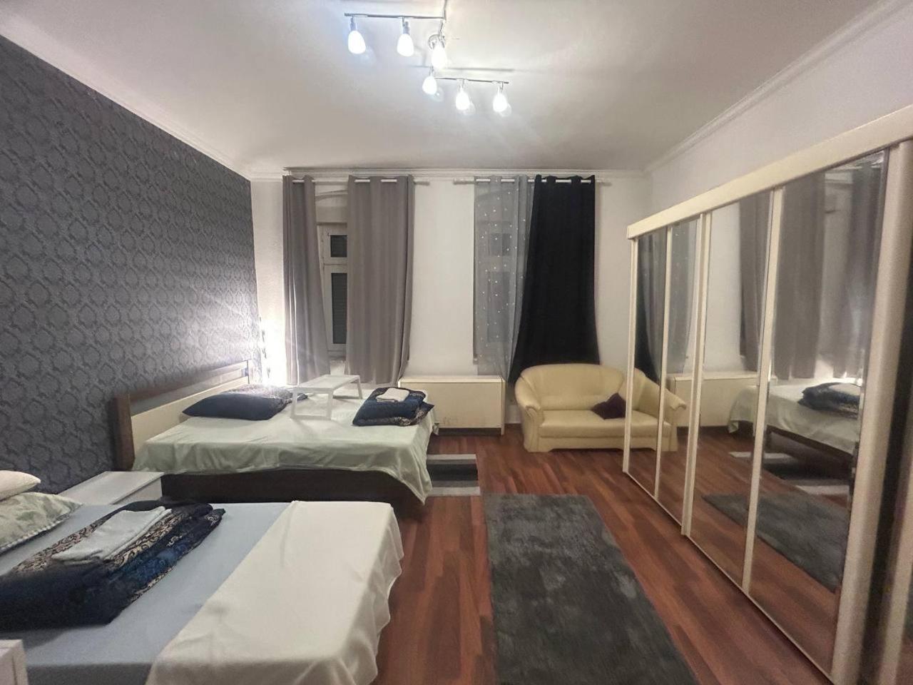 2 Room Apartament Messe Essen Esterno foto