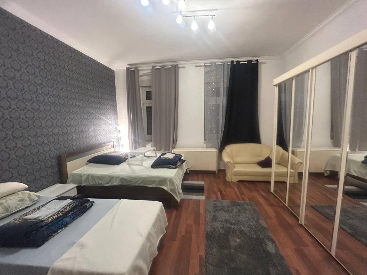 2 Room Apartament Messe Essen Esterno foto