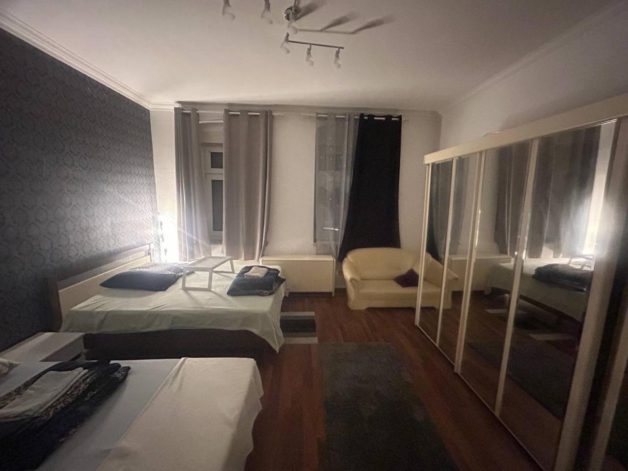 2 Room Apartament Messe Essen Esterno foto